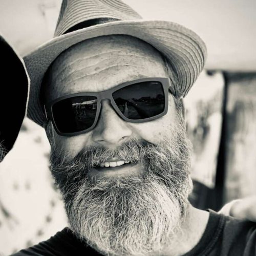 Editor-profile-pic_GIDEON-ROBERTON-768x887